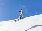 开云官网-从洪都拉斯强压阿尔及利亚到厄德高欧冠封神，竞技场上的唯一性法则