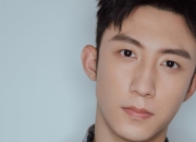 开云体育平台APP-雷恩绝杀惊魂夜，莱万破纪录书写传奇