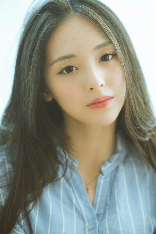 突尼斯强势晋级里昂，迪亚斯比赛走势一手掌控