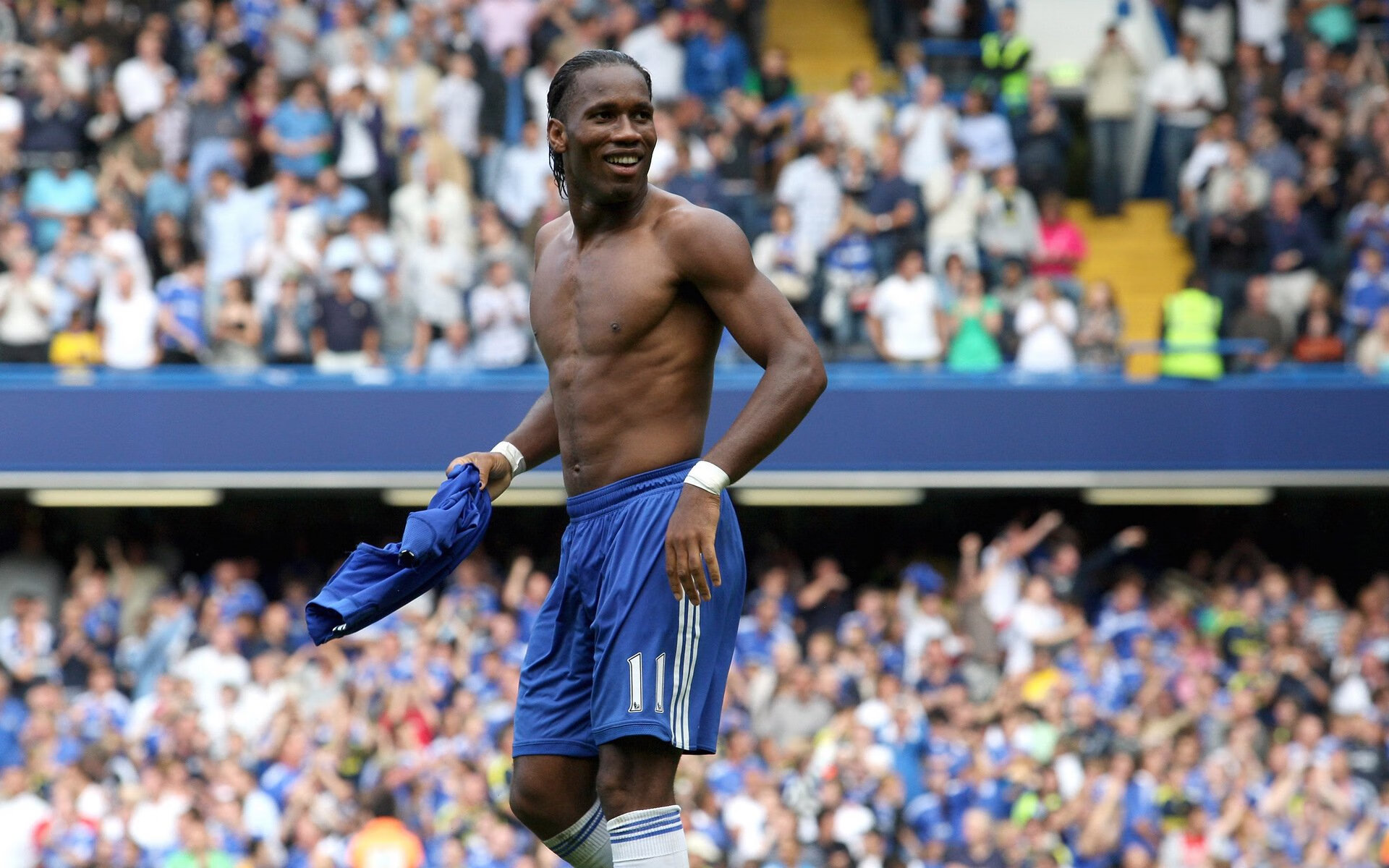 布伦森关键先生本色尽显，北京队客场踏平老鹰展团队韧性