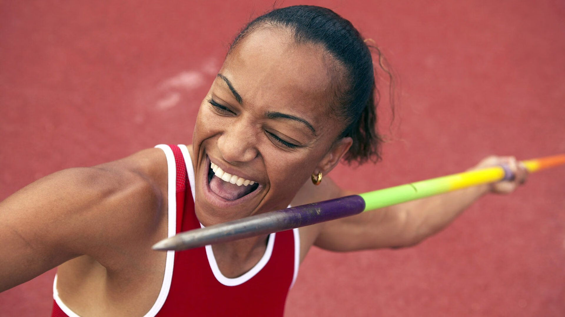 赛道与球场，速度与转换的交响