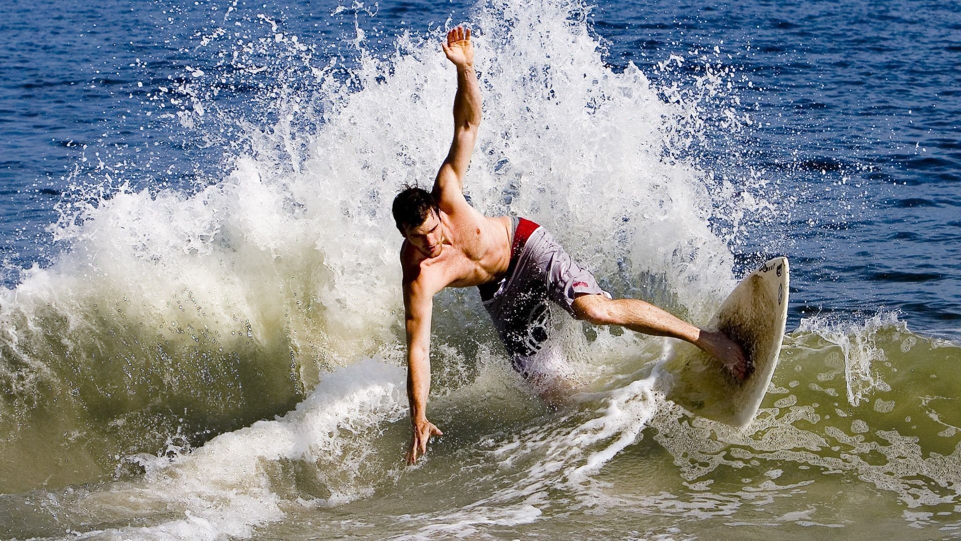 红土之神降临硬地，纳达尔法网式统治震撼ATP总决赛